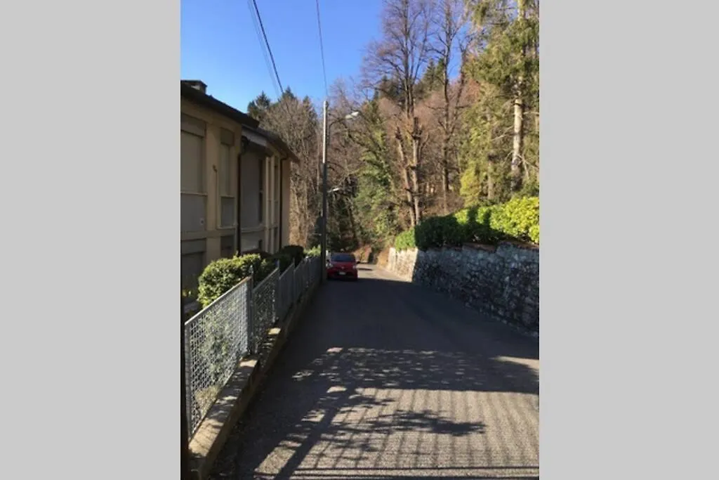 La Casa Di Lory Lägenhet Brunate